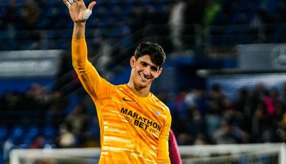 A generic square placeholder image with rounded corners in a figure.