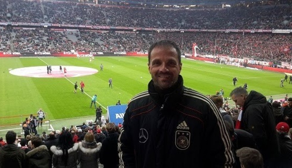 A generic square placeholder image with rounded corners in a figure.