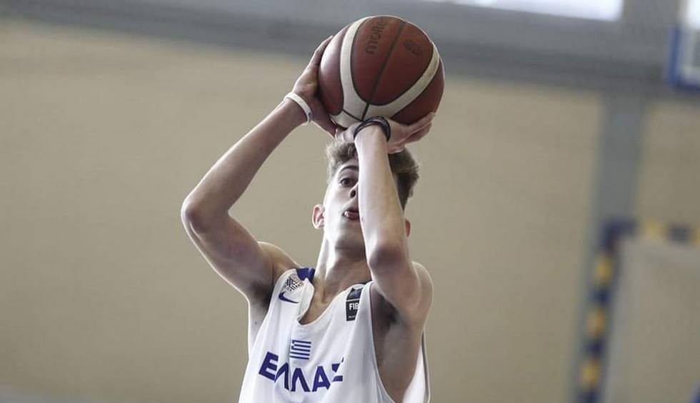 A generic square placeholder image with rounded corners in a figure.