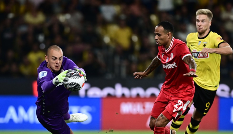 A generic square placeholder image with rounded corners in a figure.