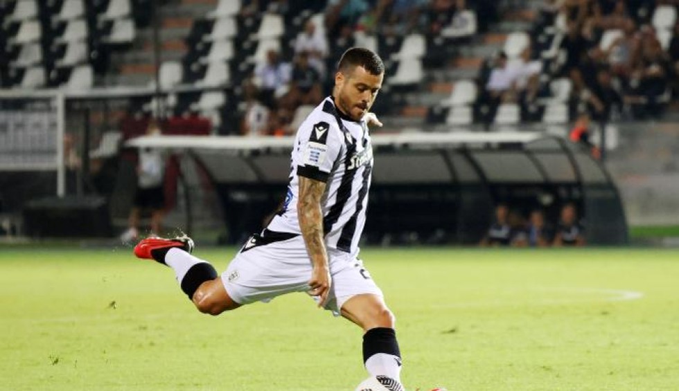 A generic square placeholder image with rounded corners in a figure.