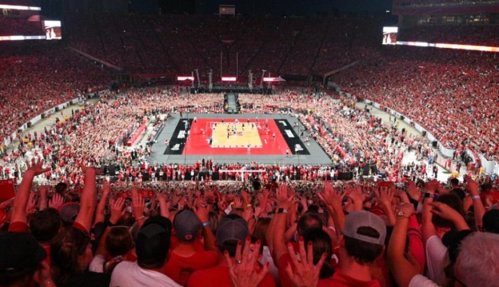 A generic square placeholder image with rounded corners in a figure.