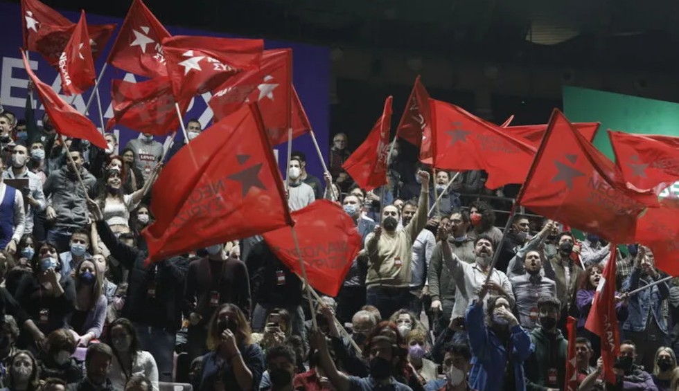 A generic square placeholder image with rounded corners in a figure.