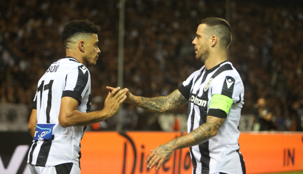 A generic square placeholder image with rounded corners in a figure.