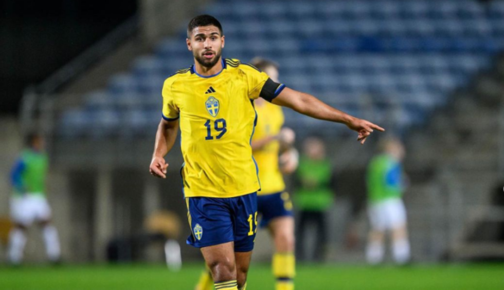 A generic square placeholder image with rounded corners in a figure.