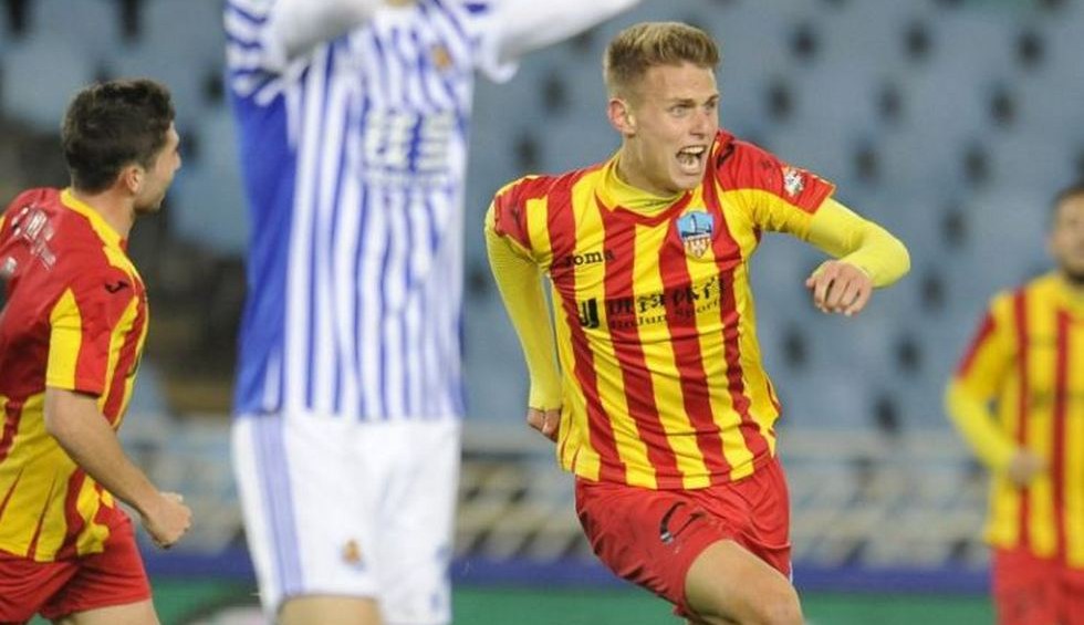 A generic square placeholder image with rounded corners in a figure.