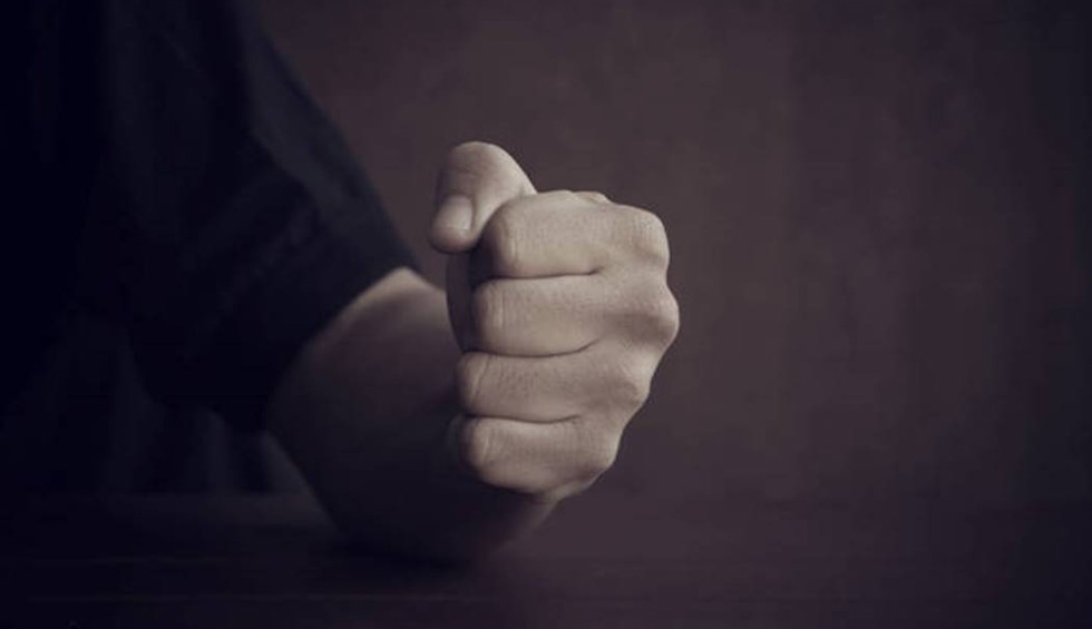 A generic square placeholder image with rounded corners in a figure.