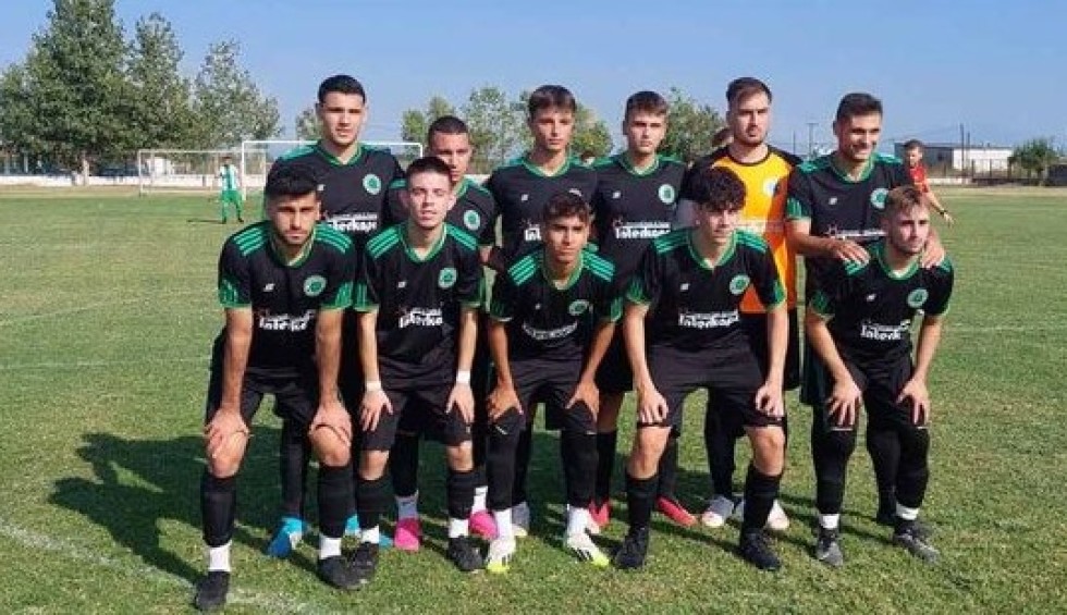 A generic square placeholder image with rounded corners in a figure.