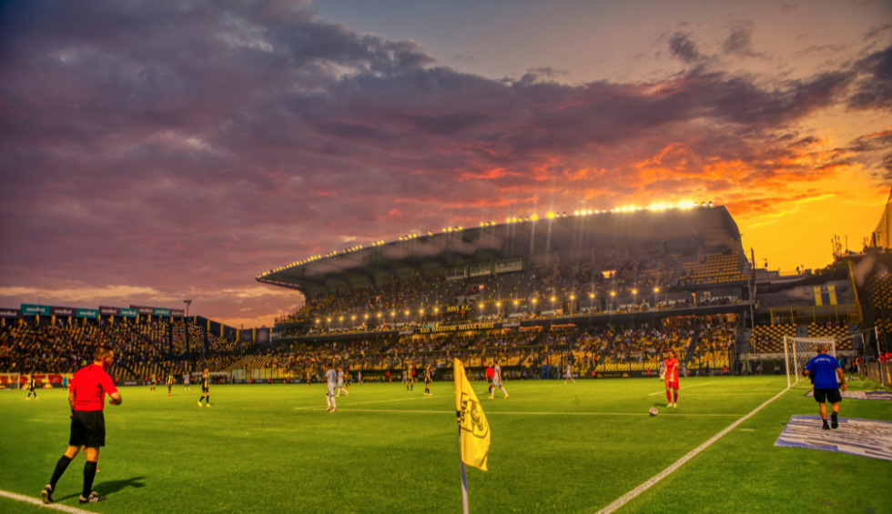 A generic square placeholder image with rounded corners in a figure.