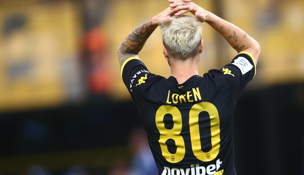 A generic square placeholder image with rounded corners in a figure.