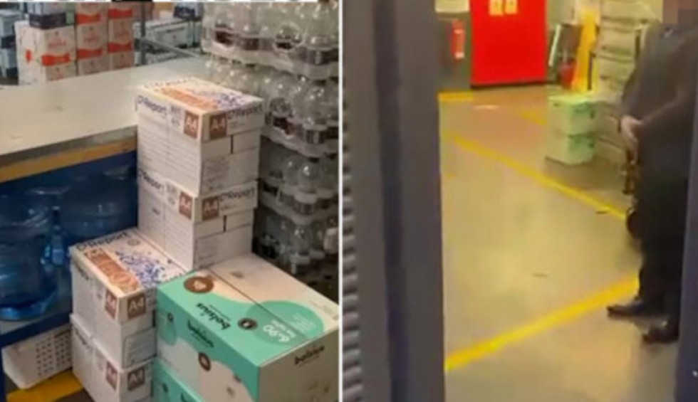 A generic square placeholder image with rounded corners in a figure.