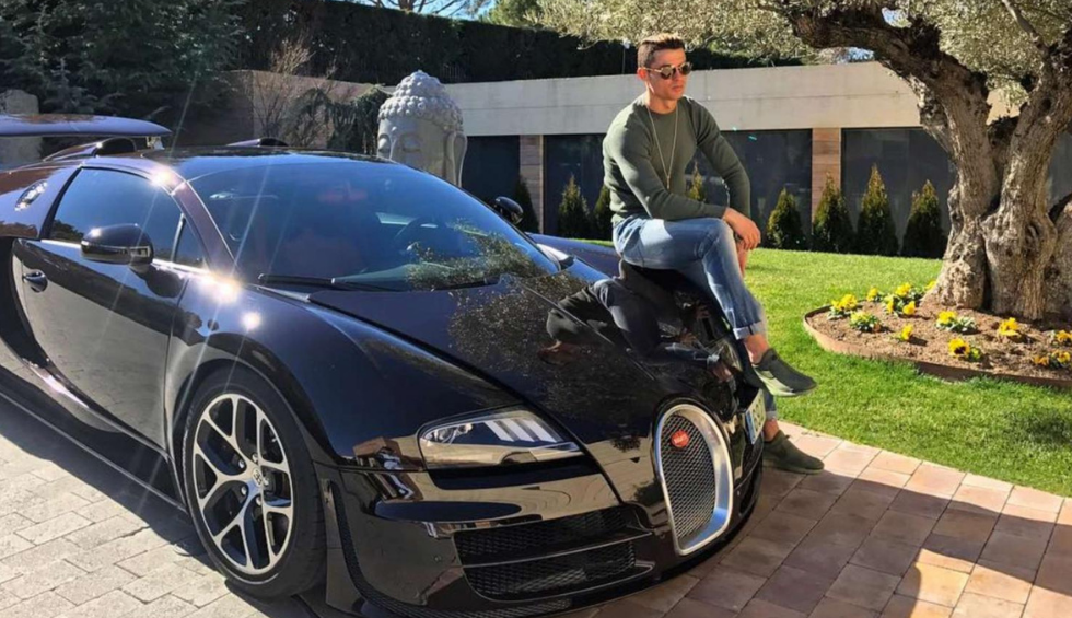 A generic square placeholder image with rounded corners in a figure.