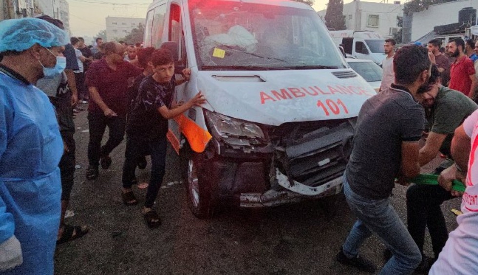 A generic square placeholder image with rounded corners in a figure.