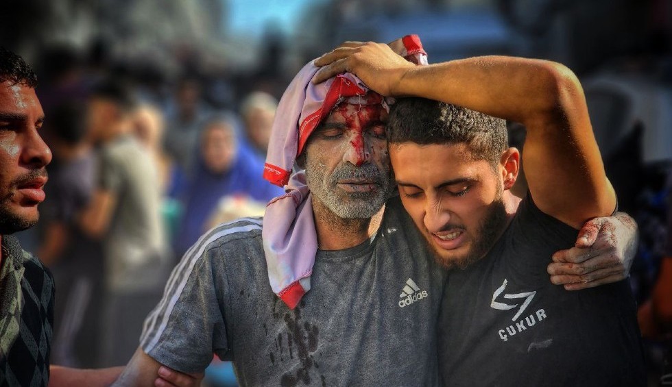 A generic square placeholder image with rounded corners in a figure.