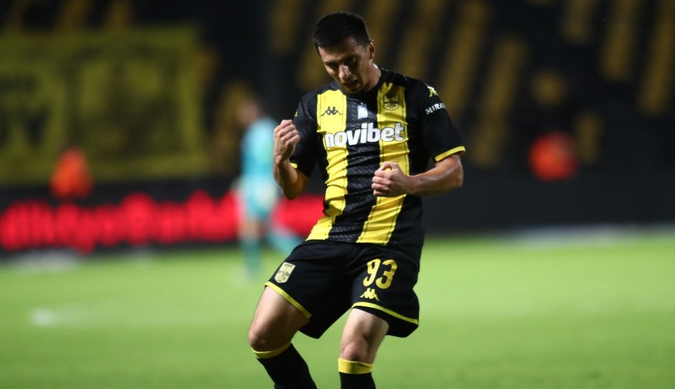 A generic square placeholder image with rounded corners in a figure.