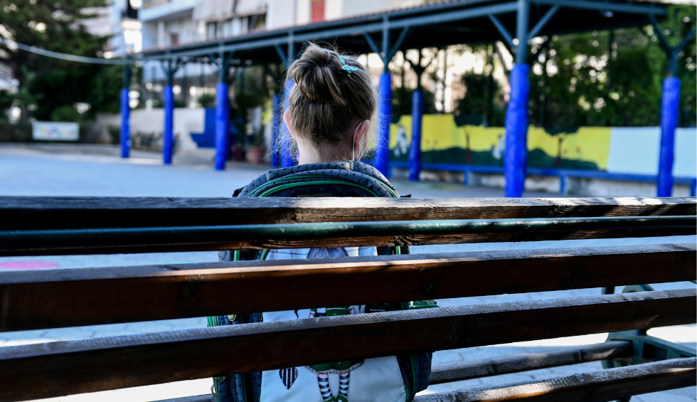 A generic square placeholder image with rounded corners in a figure.