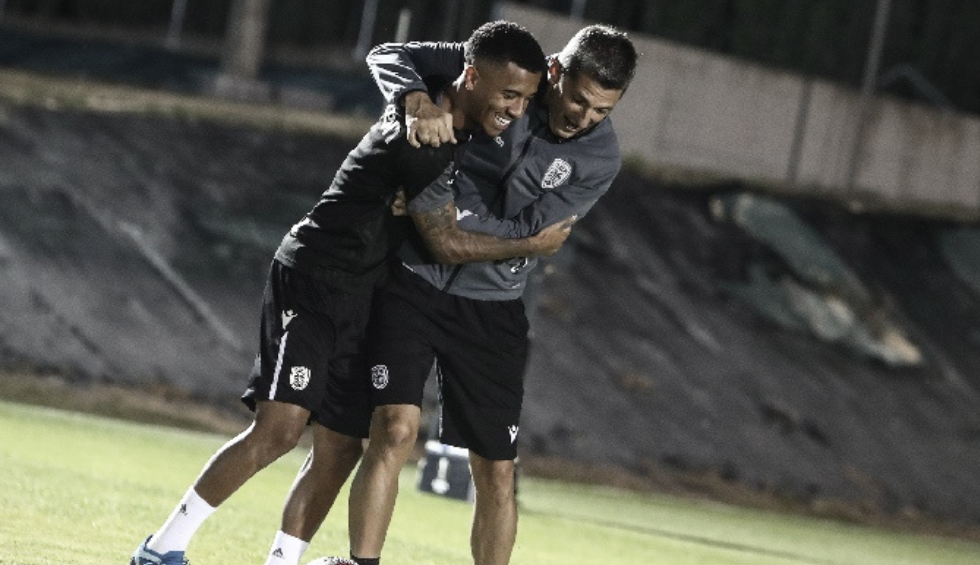 A generic square placeholder image with rounded corners in a figure.