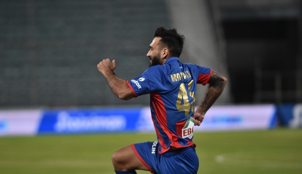 A generic square placeholder image with rounded corners in a figure.