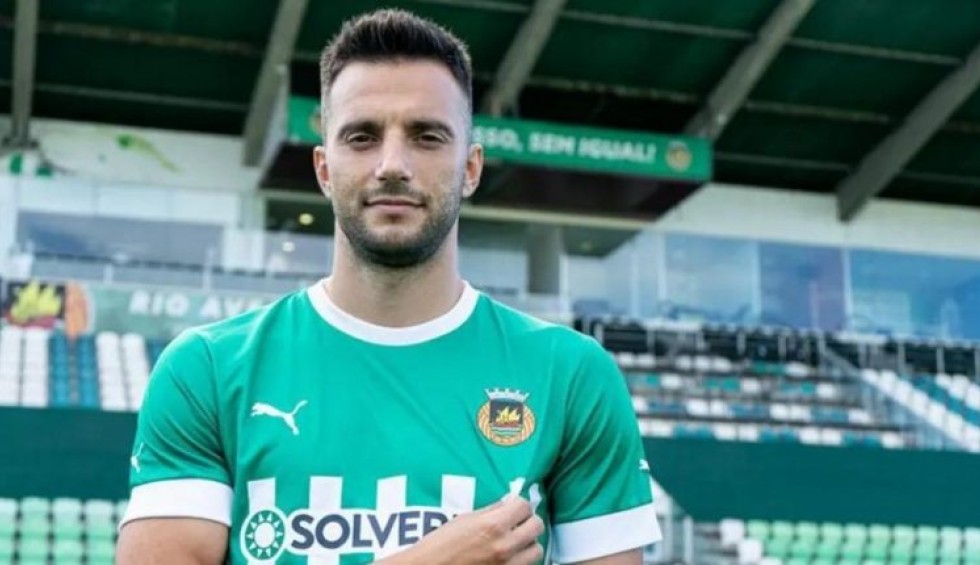 A generic square placeholder image with rounded corners in a figure.