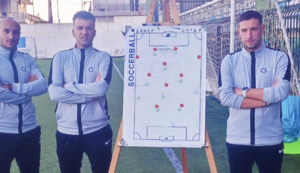 A generic square placeholder image with rounded corners in a figure.