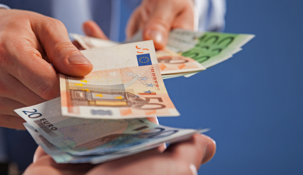 A generic square placeholder image with rounded corners in a figure.