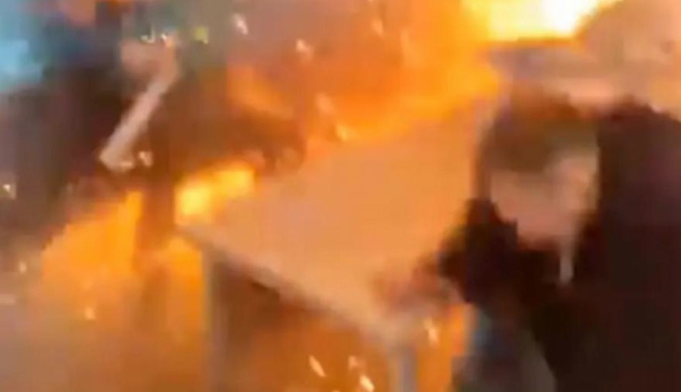 A generic square placeholder image with rounded corners in a figure.