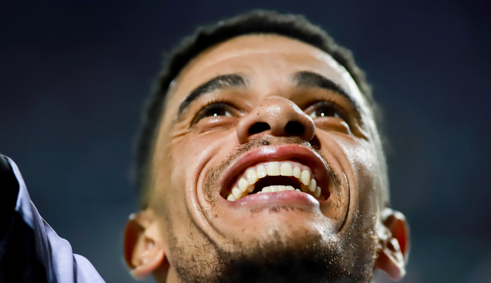 A generic square placeholder image with rounded corners in a figure.