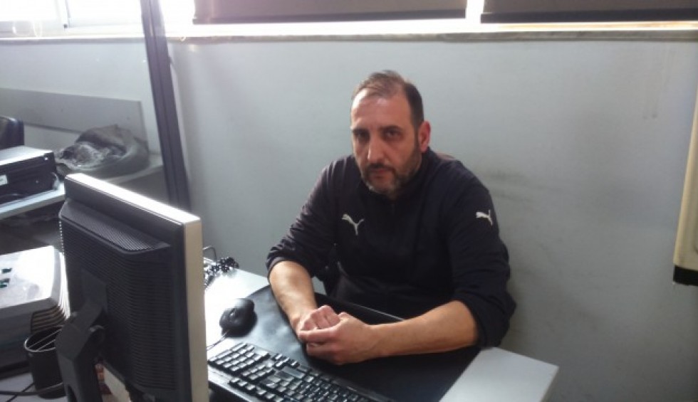 A generic square placeholder image with rounded corners in a figure.