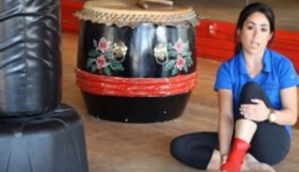 A generic square placeholder image with rounded corners in a figure.