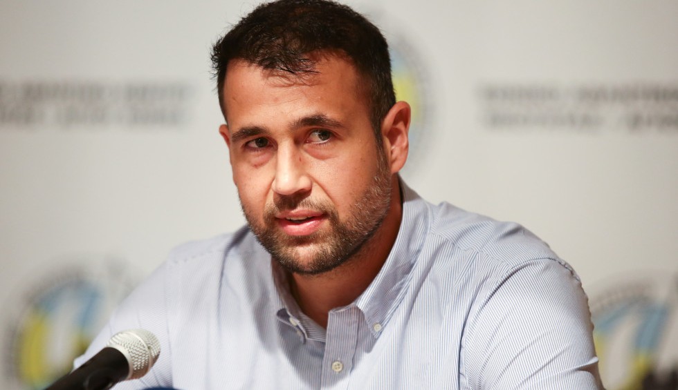 A generic square placeholder image with rounded corners in a figure.