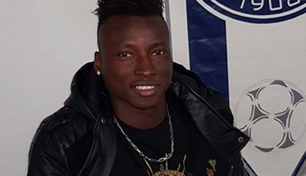 A generic square placeholder image with rounded corners in a figure.