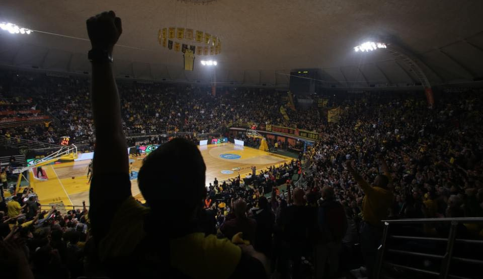 A generic square placeholder image with rounded corners in a figure.