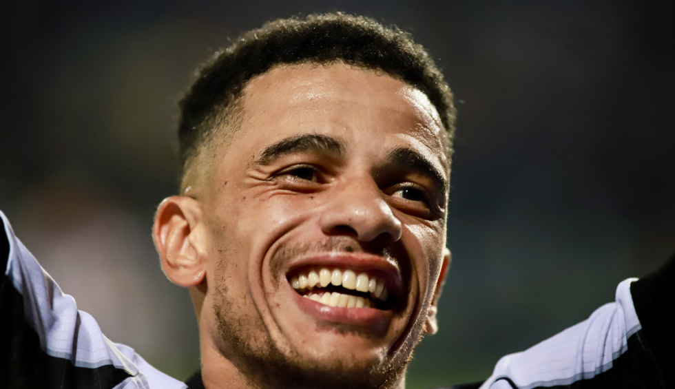 A generic square placeholder image with rounded corners in a figure.