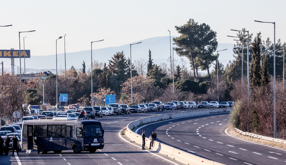 Καλά κάνουν και κινητοποιούνται οι αγρότες, καλό θα είναι, όμως, να βρεθεί ένας πιο ορθόδοξος τρόπος αντιδράσεων