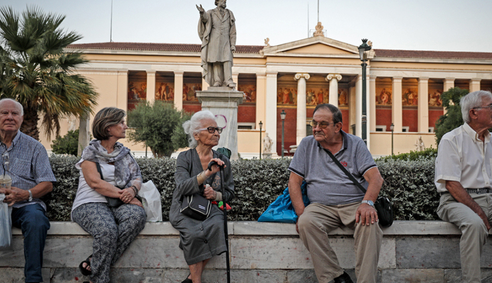 A generic square placeholder image with rounded corners in a figure.