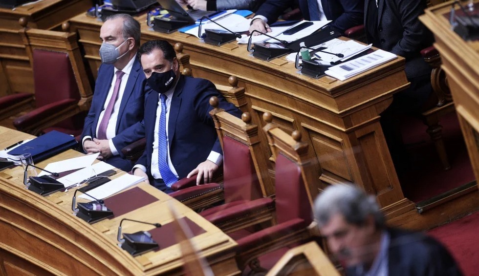 A generic square placeholder image with rounded corners in a figure.