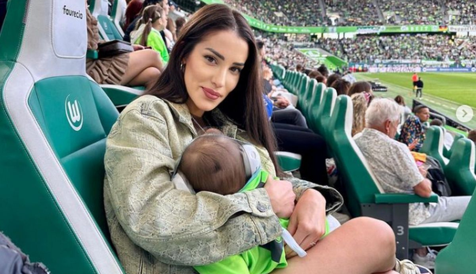 A generic square placeholder image with rounded corners in a figure.