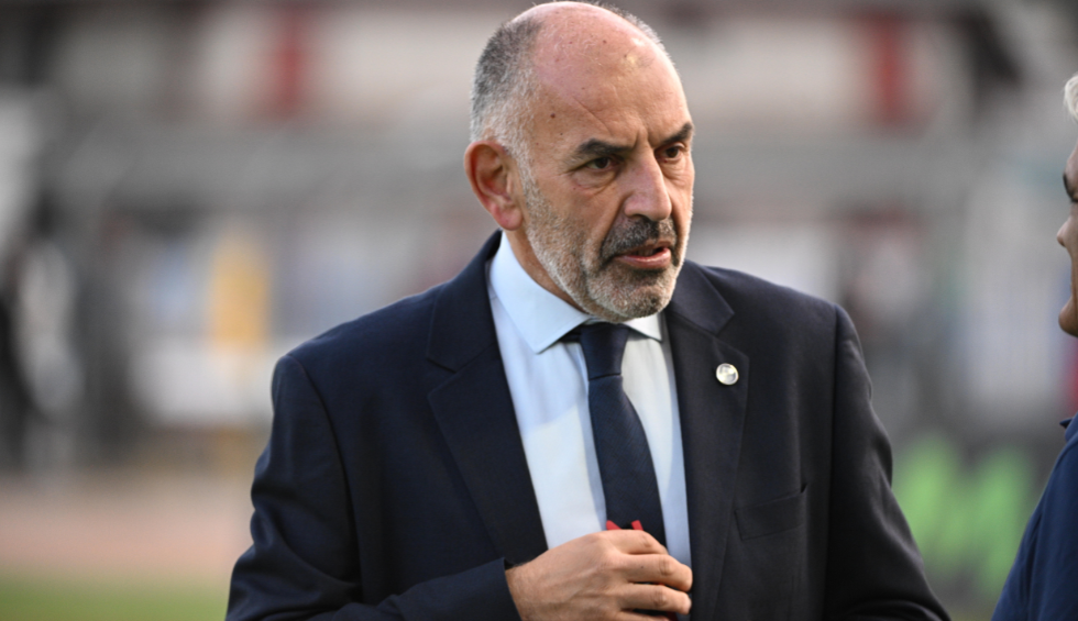 A generic square placeholder image with rounded corners in a figure.