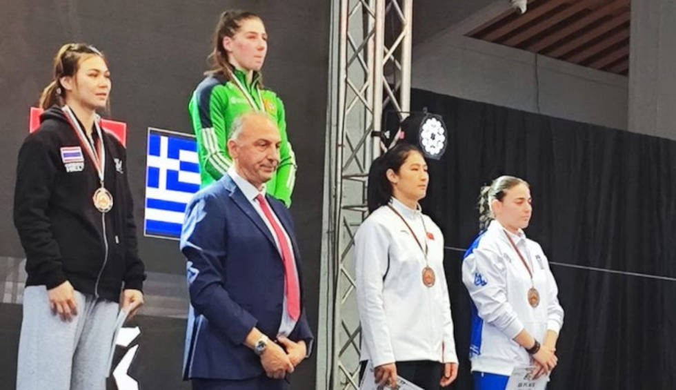 A generic square placeholder image with rounded corners in a figure.