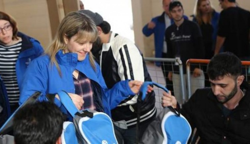 A generic square placeholder image with rounded corners in a figure.