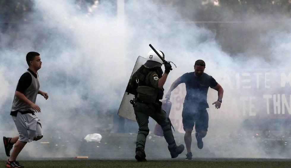 A generic square placeholder image with rounded corners in a figure.