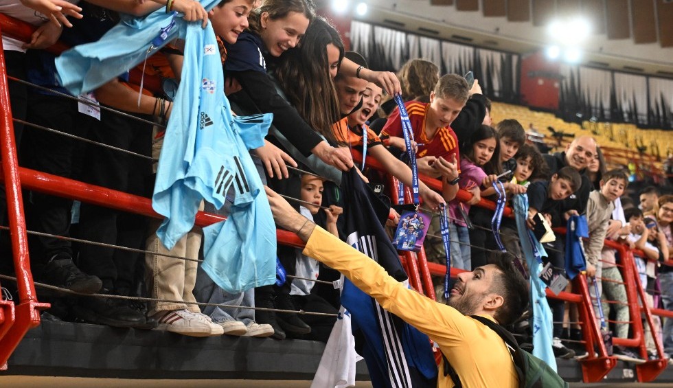 A generic square placeholder image with rounded corners in a figure.