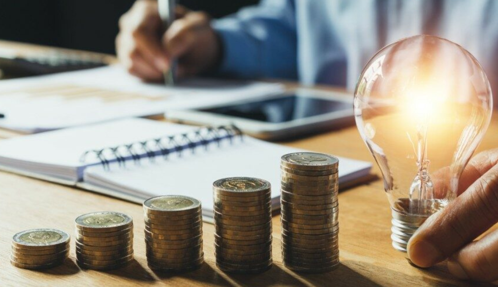 A generic square placeholder image with rounded corners in a figure.