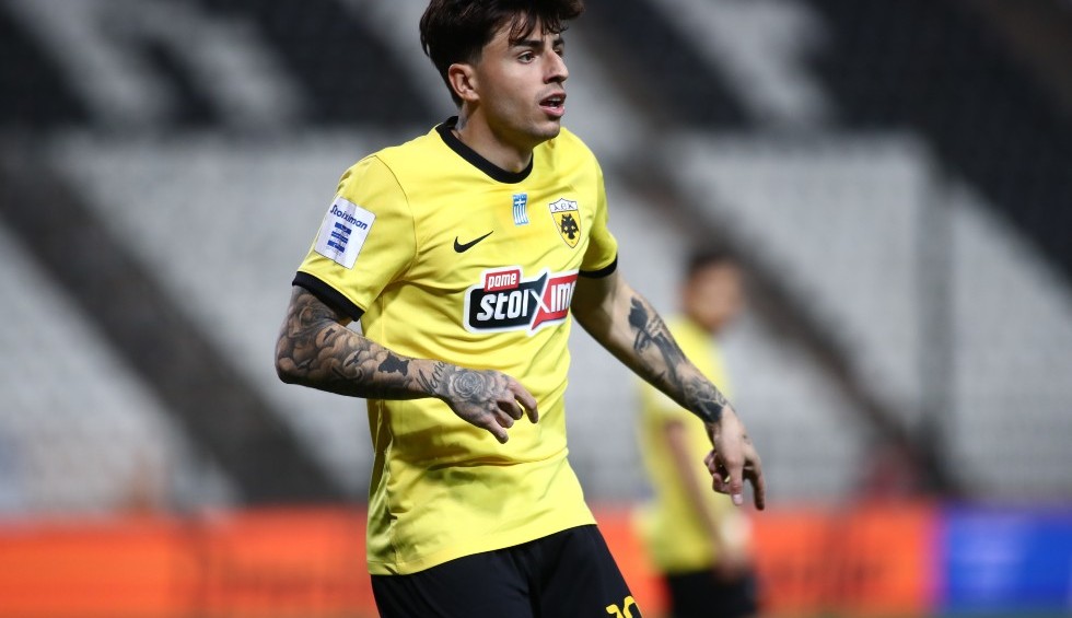 A generic square placeholder image with rounded corners in a figure.