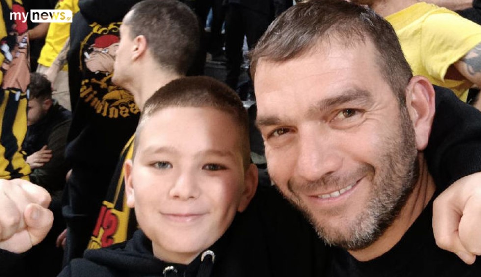 A generic square placeholder image with rounded corners in a figure.