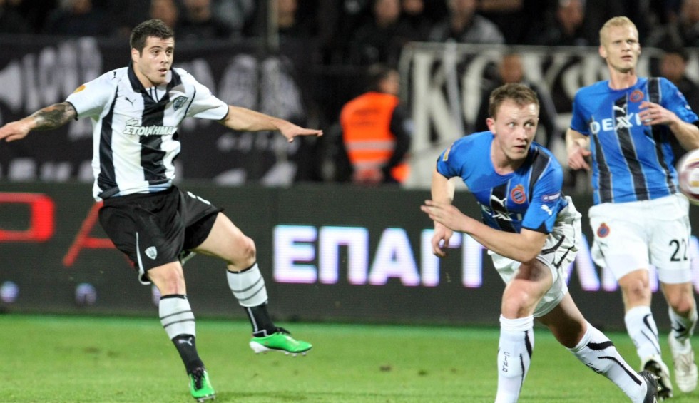 A generic square placeholder image with rounded corners in a figure.