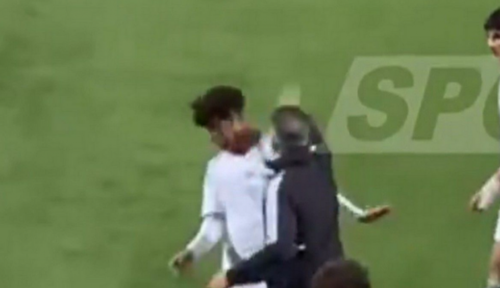 A generic square placeholder image with rounded corners in a figure.