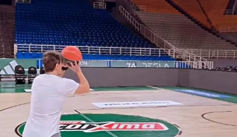 A generic square placeholder image with rounded corners in a figure.