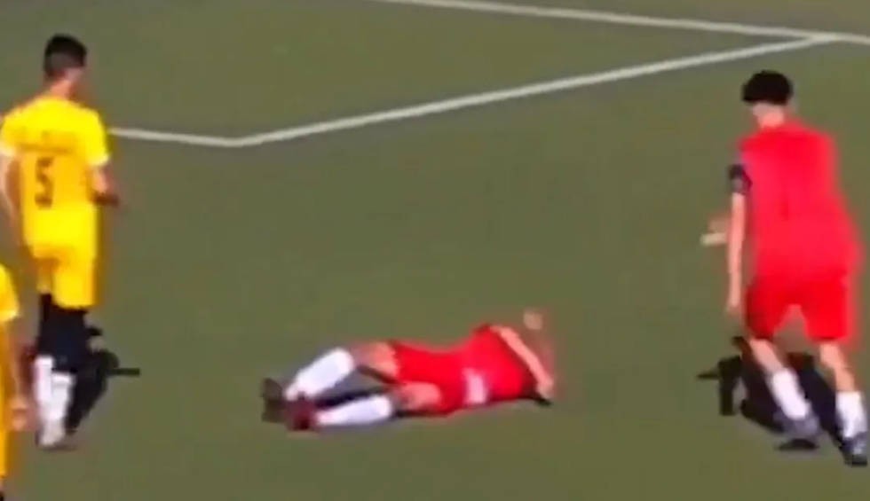 A generic square placeholder image with rounded corners in a figure.