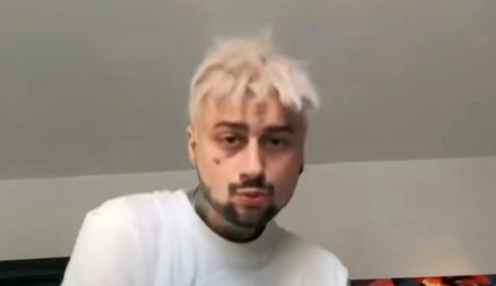 A generic square placeholder image with rounded corners in a figure.